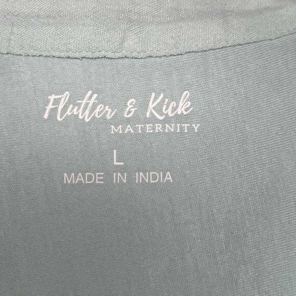 NWT Flutter & Kick Maternity Top Floral Embroidered Lightweight Button Down Boho - Picture 3 of 10